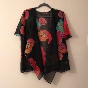 Black Shear Floral Kimono